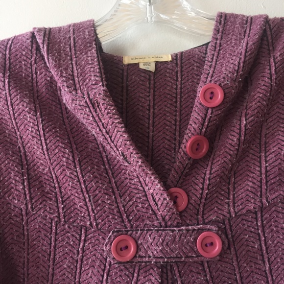 SOLD! Urban Outfitters cropped cape with hood - Picture 3 of 6